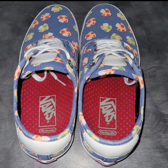**RARE**Vans Nintendo x Chima Ferguson Pro 'Mushrooms' Blue/White Sneakers - Picture 6 of 9